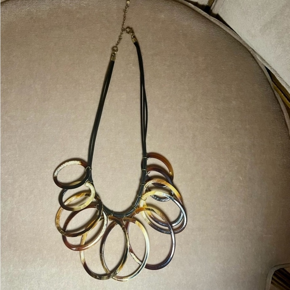 Boho Tribal Beachy
Brown Faux Tortoise Large Ovals Necklace, Adjustable length